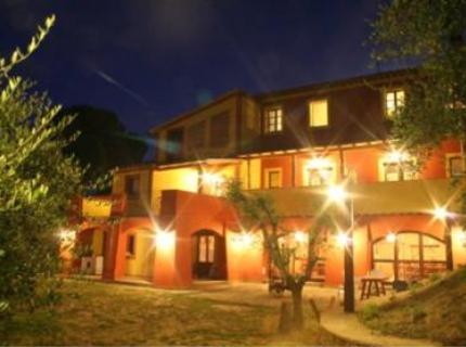 Agriturismo il Frutteto Hotel Lari via tonnaia n.4