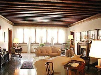 At Home A Palazzo Bed & Breakfast Venice Cannaregio 3764 - Calle de la Racheta