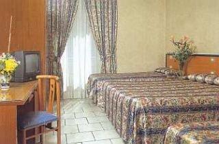 San Pietro Rooms Hotel Rome Viale Giulio Cesare 62