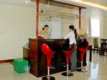 Crown Hotel Hue 181 Ba Trieu