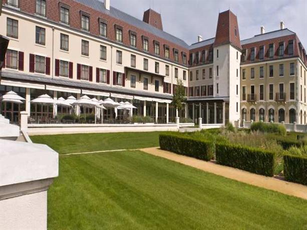 Photo from hotel 'Radisson Blu Hotel At Disneyland Resort Paris Magny-le-Hongre'