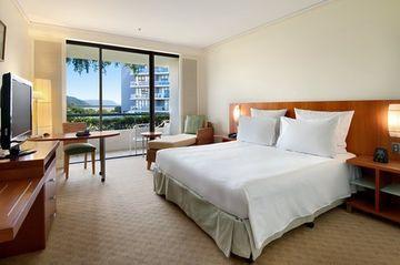 Hilton Hotel Cairns 34 Esplanade