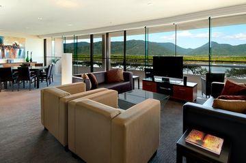 Hilton Hotel Cairns 34 Esplanade