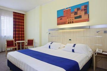 Holiday Inn Express Parma Via Naviglio Alto 50