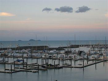 Shingley Beach Resort Airlie Beach 115 Shingley Drive