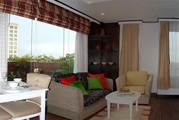 La Parranda Residence & Hotel Phnom Penh 207, Mao Tsetoung St., Sangkat Toul