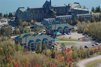 Le Petit Manoir Du Casino Hotel La Malbaie 525 Chemin Des Falaises