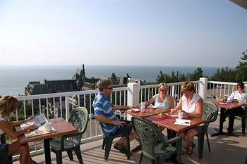 Le Petit Manoir Du Casino Hotel La Malbaie 525 Chemin Des Falaises