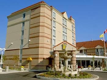 Monte Carlo Inn Airport Suites 7035 Edwards Boulevard