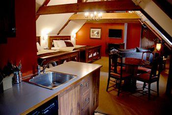 Auberge Place d'Armes Hotel Quebec City 24 rue Sainte-Anne