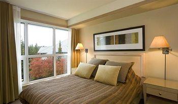 Le Chamois Hotel Whistler 4557 Blackcomb Way