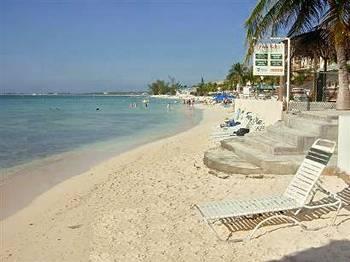 7 Mile Beach Resort & Club Grand Cayman 19 D Piper Way West Bay Road