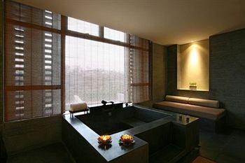 Regalia Resort Nanjing E5 No. 388, Yingtian Street, Qinhuai District