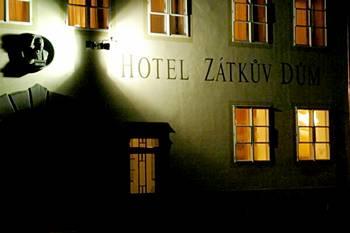 Hotel Zatkuv Dum Krajinska 41