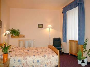 Hotel Zatkuv Dum Ceske Budejovice Krajinska 41