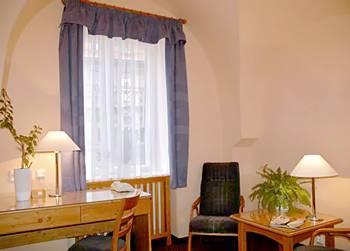 Hotel Zatkuv Dum Ceske Budejovice Krajinska 41