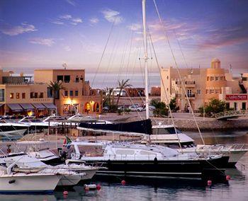 Captain's Inn El Gouna Abu Tig Marina