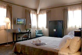 Hotel Palazzu U Domu Ajaccio 17 rue Bonaparte