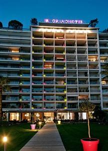 Le Grand Hotel Cannes 45 Boulevard De La Croisette