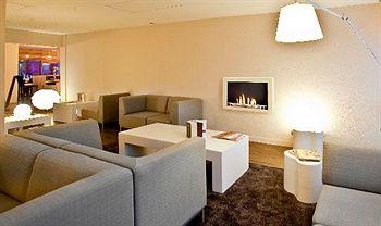 Hotel Kyriad Tours Sud Chambray-les-Tours 38 Rue de la Berchottiere