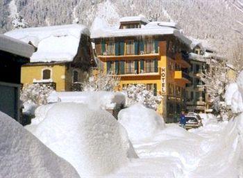 Hotel Gourmets & Italy Chamonix-Mont-Blanc 96 rue du Lyret