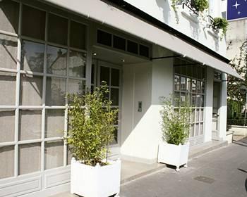 Hotel Kyriad Paris La Defense Courbevoie 85 Boulevard Saint Denis