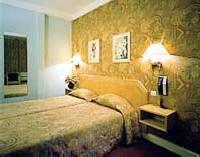 Hotel d'Anjou Paris 47 Rue Louis Rouquier