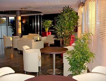 Park & Suites Elegance Nantes Saint-Herblain 2 Rue Victor Schoelcher