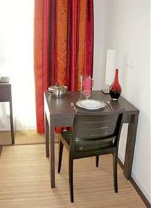 Park & Suites Elegance Nantes Saint-Herblain 2 Rue Victor Schoelcher