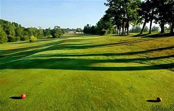 Hotel Golf De Saint-Junien Les Jouberties