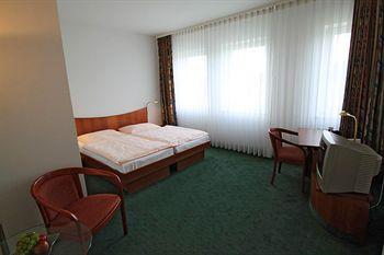 Hotel Dresdner Heide Dresden Karl Marx Strasse 25