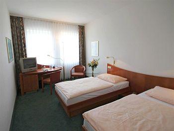 Hotel Dresdner Heide Dresden Karl Marx Strasse 25