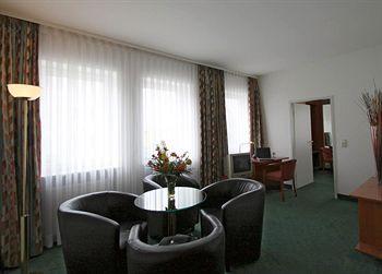 Hotel Dresdner Heide Dresden Karl Marx Strasse 25