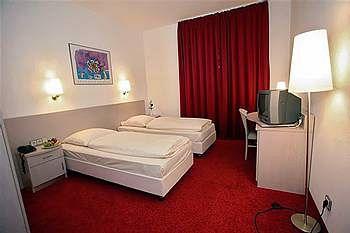 Hotel Topas Frankfurt am Main Niddastrasse 88