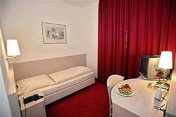 Hotel Topas Frankfurt am Main Niddastrasse 88