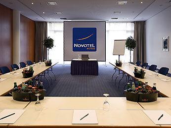 Photo from hotel 'Novotel Dusseldorf Neuss Am Rosengarten Hotel'