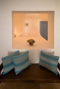 Pantelia Suites Santorini Mitropoleos