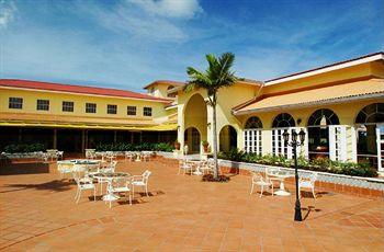 Grenadian Hotel St George's Point Saline's