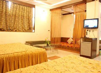 Usha Kiran Palace Hotel Agra Pratappura Crossing, M.G. Road