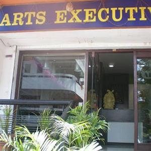 Hotels Arts Executive Plot No. 1, Nirala Bazar New Samarth Nagar