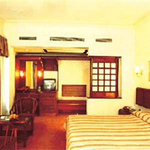 Yuvarani Residency Hotel Kochi Jos Junction M.G. Road Ernakulam