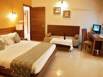 Sun City Resort Calangute Saunta Vaddo, Calangute-Baga Road, Baga