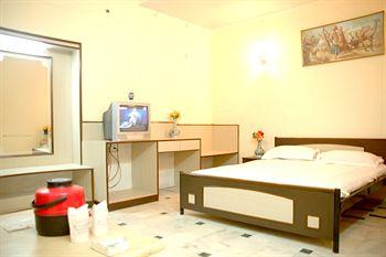 Hotel Laxmi Niwas Near Sanjevani Hospital, New Sanganer Road, Sodala