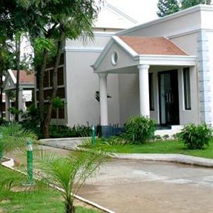 Hotel Riverside Resort Kumbakonam 32, 33, College Road