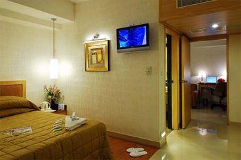 Savera Hotel Chennai 146, Dr. Radhakrishnan Road