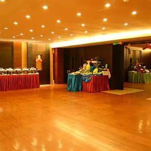 The Hotel Royal Plaza Chennai 3 E Road Koyembedu