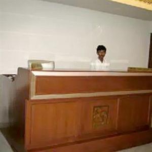 Hotel Emerald Park Chennai 1, First Main Road, Jayanagar Jayanagar