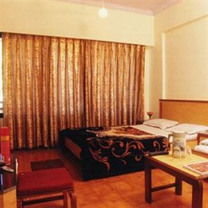 Hotel Sunny Classic Mahabaleshwar Main Market