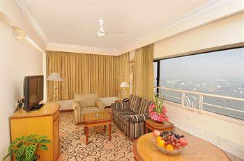 Fariyas Hotel Mumbai 25 Off Arthur Bunder Road, Colaba