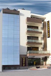 Hotel Sunrise New Delhi 4/52, WEA, Saraswati marg, Karol Bagh